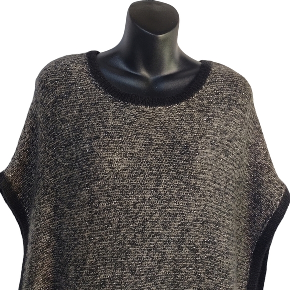 Cato Women's Gray Black Silver Sweater Size L - Picture 4 of 9
